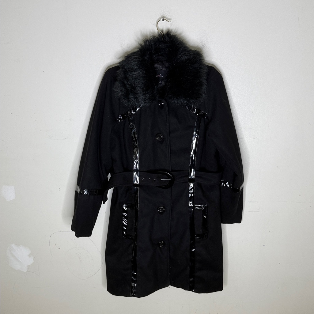 Dots Black Coat With Faux Fur Trim And Patent Leather Details Size 1x